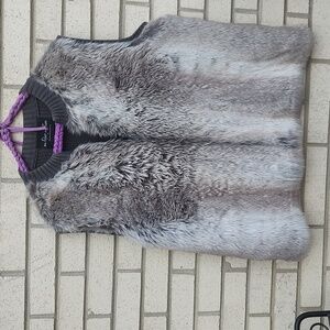 Gray furry Vest**